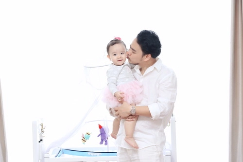 Con gái trang nhung hóm hỉnh đón sinh nhật