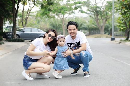 Con gái trang nhung hóm hỉnh đón sinh nhật