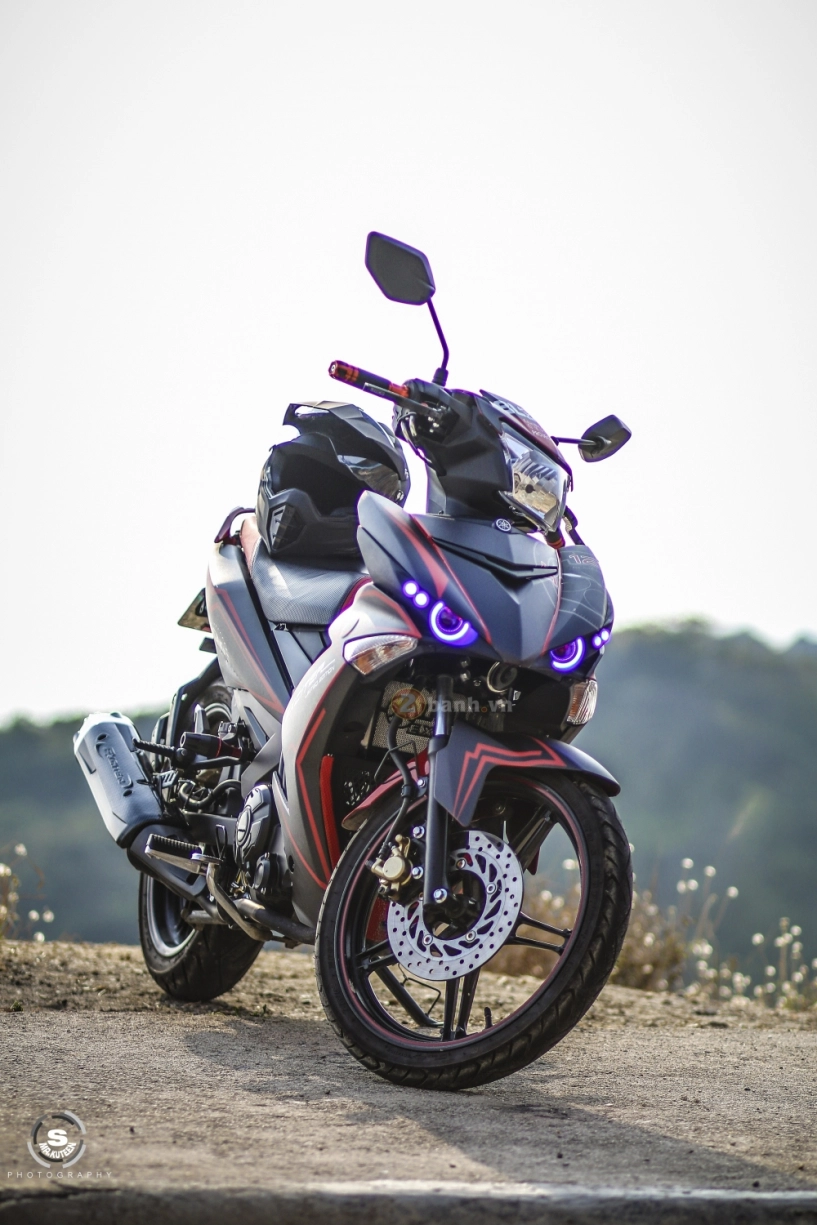 Exciter 150 độ ngầu so dáng cùng hot boy