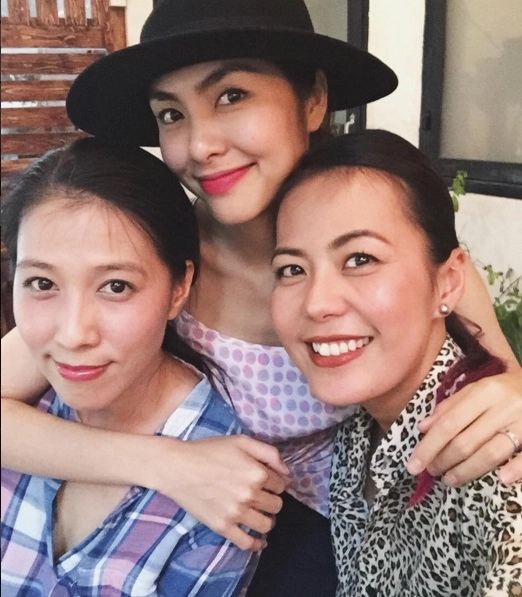 Hà tăng trang điểm hút mọi ánh nhìn