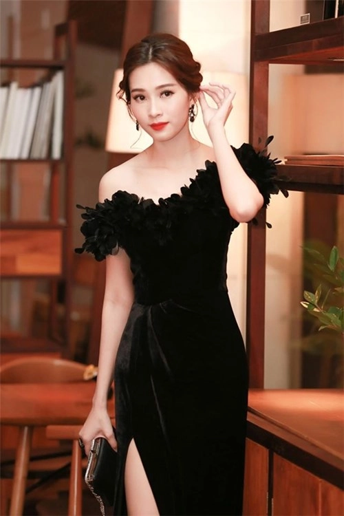 Hoa hậu đặng thu thảo mặc váy nhái