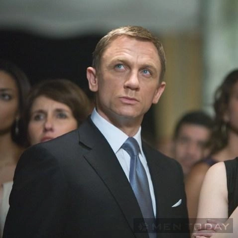 Học cánh phối cravat lịch lãm như james bond đầy nam tính