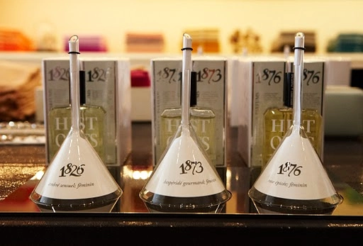 Hương thơm nhuốm màu lịch sử histoires de parfums