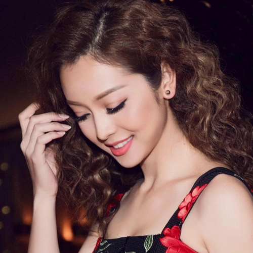 Jennifer phạm gợi ý tóc đẹp trẻ trung quyến rũ