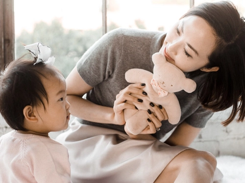 Mặc đẹp khi mang bầu như mỹ nhân xứ hàn