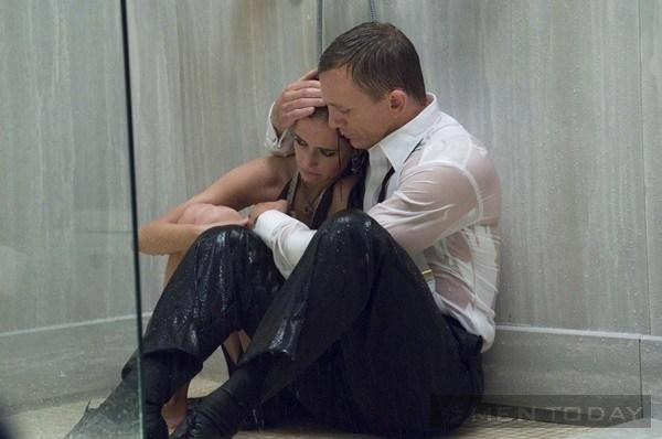 Những độc chiêu sát gái của james bond