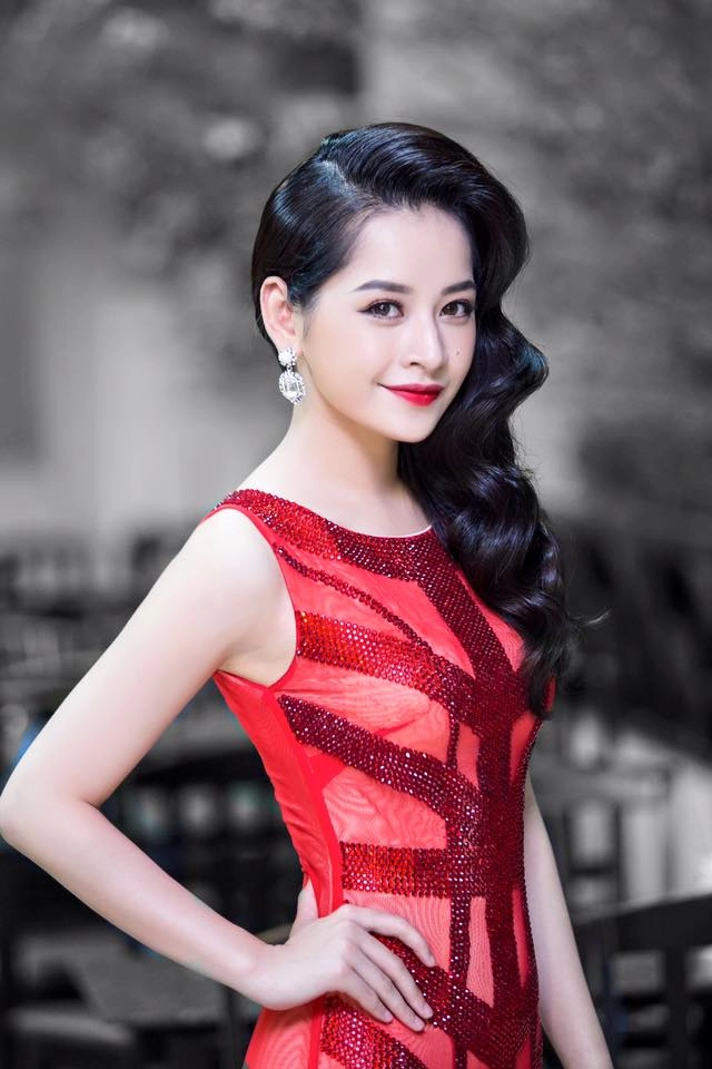 Thủy tiên vẫn sang chảnh với hoa tai giá rẻ