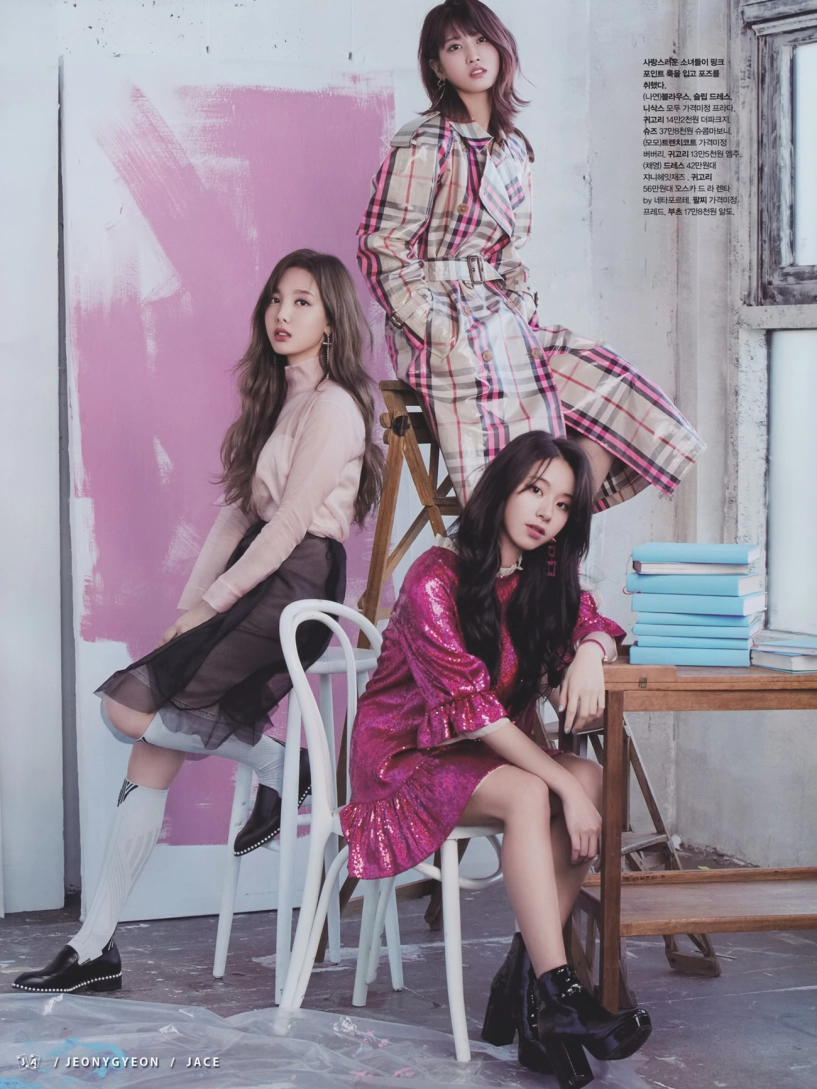 Twice xuất hiện đầy quyến rũ trên bìa tạp chí danh tiếng