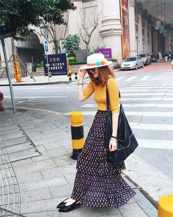 Xuống phố cuối tuần điệu đà như hai nàng