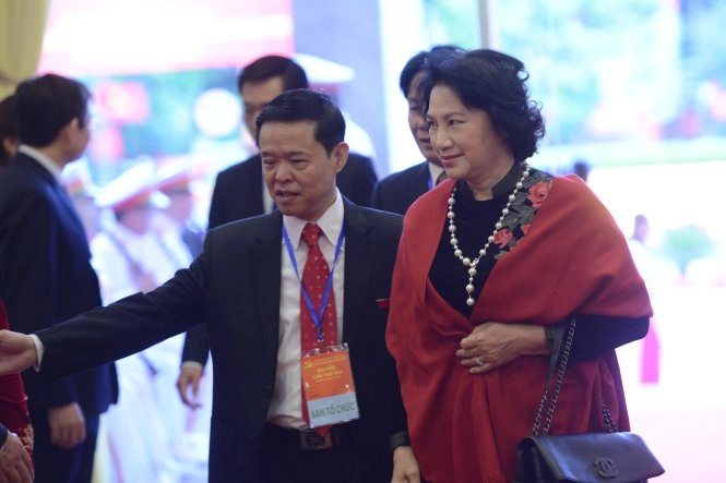 Áo dài đẹp mắt của chủ tịch qh nguyễn thị kim ngân