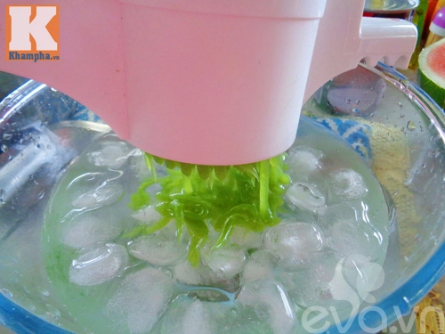 Chè bánh lọt nước cốt dừa thơm ngon cho gia đình
