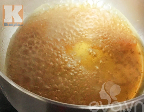 Gà rang sốt chua ngọt lạ miệng mà hấp dẫn cho bạn