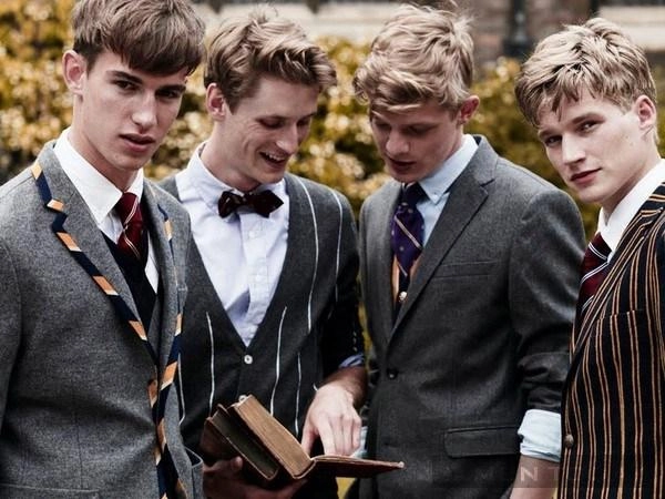 Trẻ ra vài tuổi với phong cách preppy nam tính