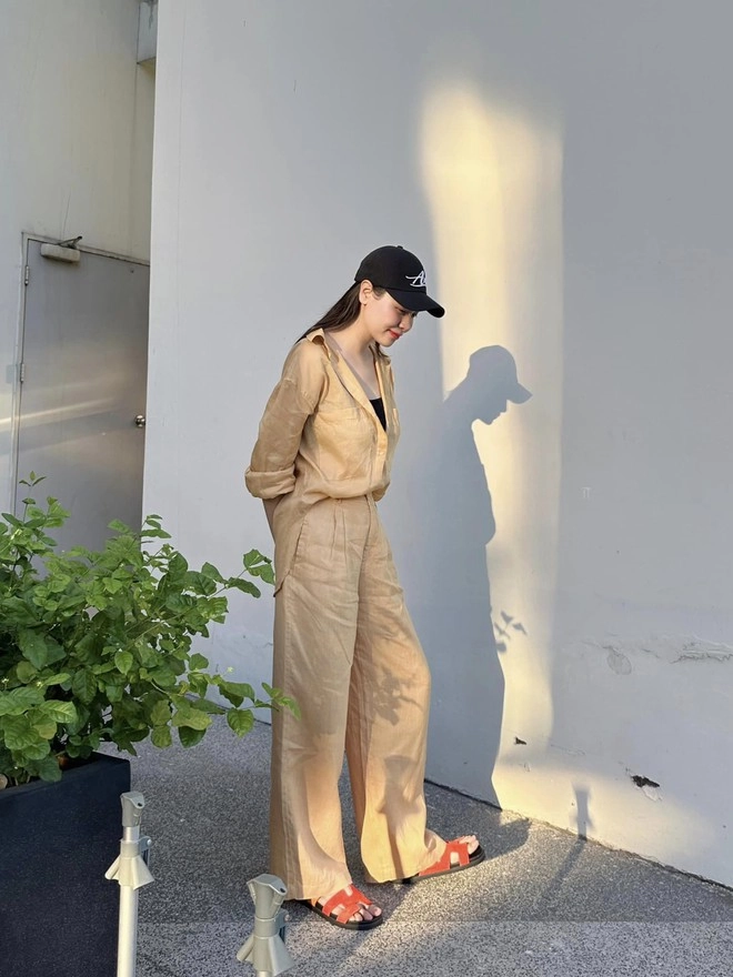 Street style sao việt trong ngày thống nhất đất nước