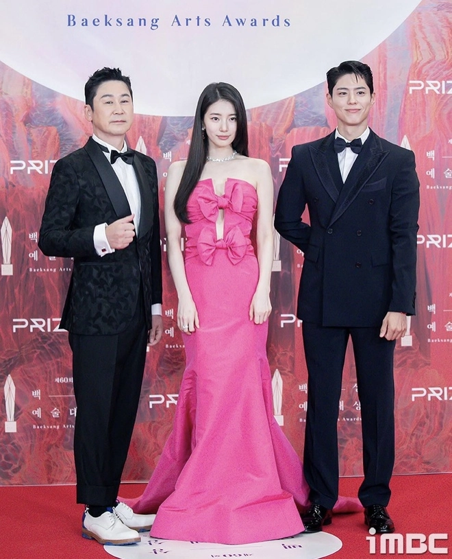 tình đầu quốc dân bae suzy tại lễ trao giải baeksang lần thứ 60