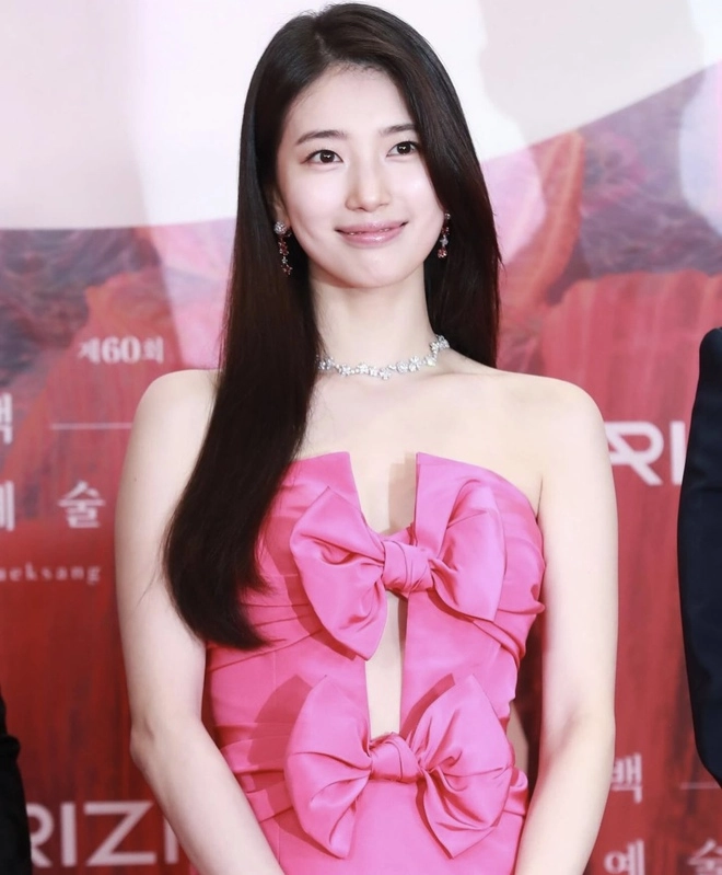 tình đầu quốc dân bae suzy tại lễ trao giải baeksang lần thứ 60