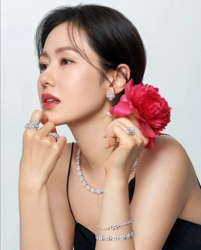 Son ye jin gây ấn tượng với nhan sắc trong quảng cáo mới