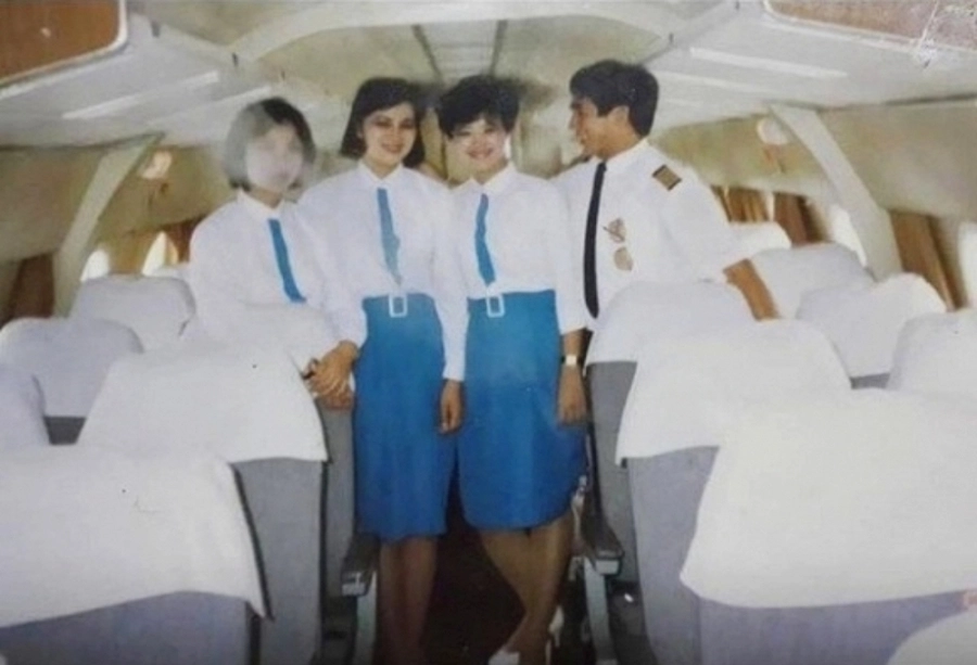 Trang phục của tiếp viên hàng không vietnam airlines qua các thời kỳ