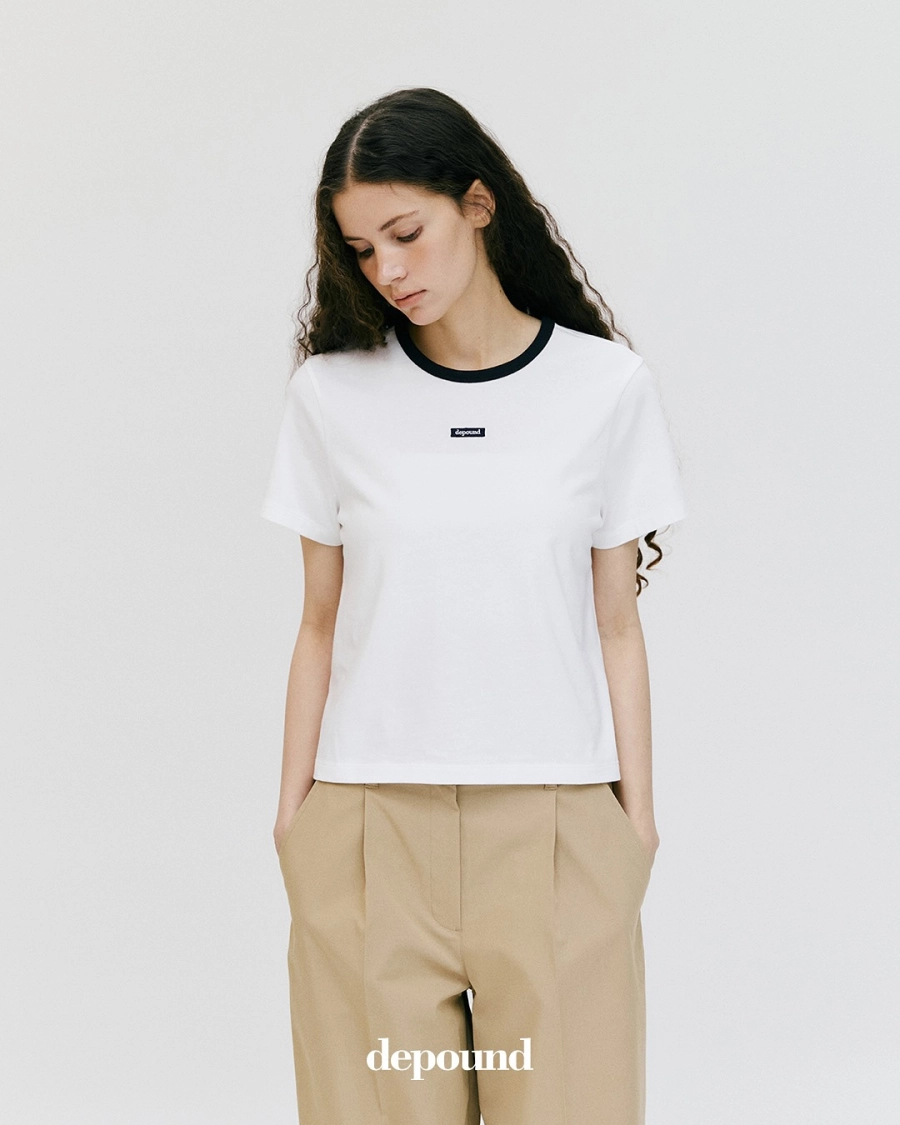 Kỳ lạ nữ diễn viên 45 tuổi làm nàng thơ của brand dành cho giới trẻ vẫn siêu hợp, style U50 đâu cần đứng dáng quá!- Ảnh 4. Gong hyo jin biến hóa phong cách với các item thoải mái và năng động