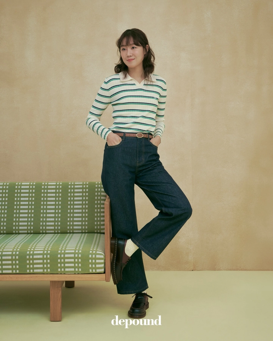 Kỳ lạ nữ diễn viên 45 tuổi làm nàng thơ của brand dành cho giới trẻ vẫn siêu hợp, style U50 đâu cần đứng dáng quá!- Ảnh 13. Gong hyo jin biến hóa phong cách với các item thoải mái và năng động
