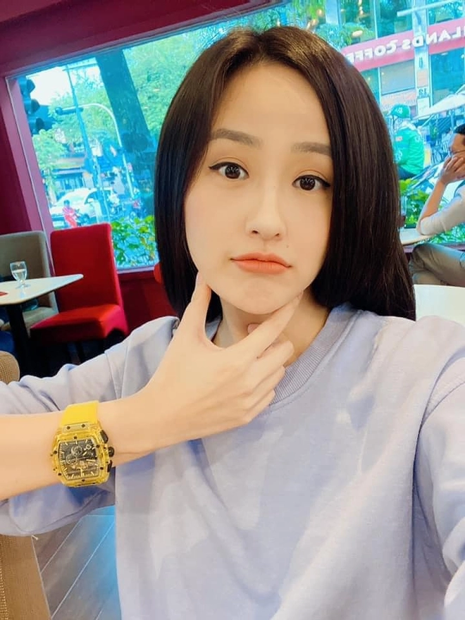 Được ví như Lưu Diệc Phi Việt Nam, vẫn có 1 điểm nàng hậu này muốn thay đổi trên khuôn mặt- Ảnh 6. Hoa hậu mai phương thúy vẫn muốn trùng tu nhan sắc