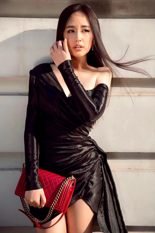 Được ví như Lưu Diệc Phi Việt Nam, vẫn có 1 điểm nàng hậu này muốn thay đổi trên khuôn mặt- Ảnh 11. Hoa hậu mai phương thúy vẫn muốn trùng tu nhan sắc