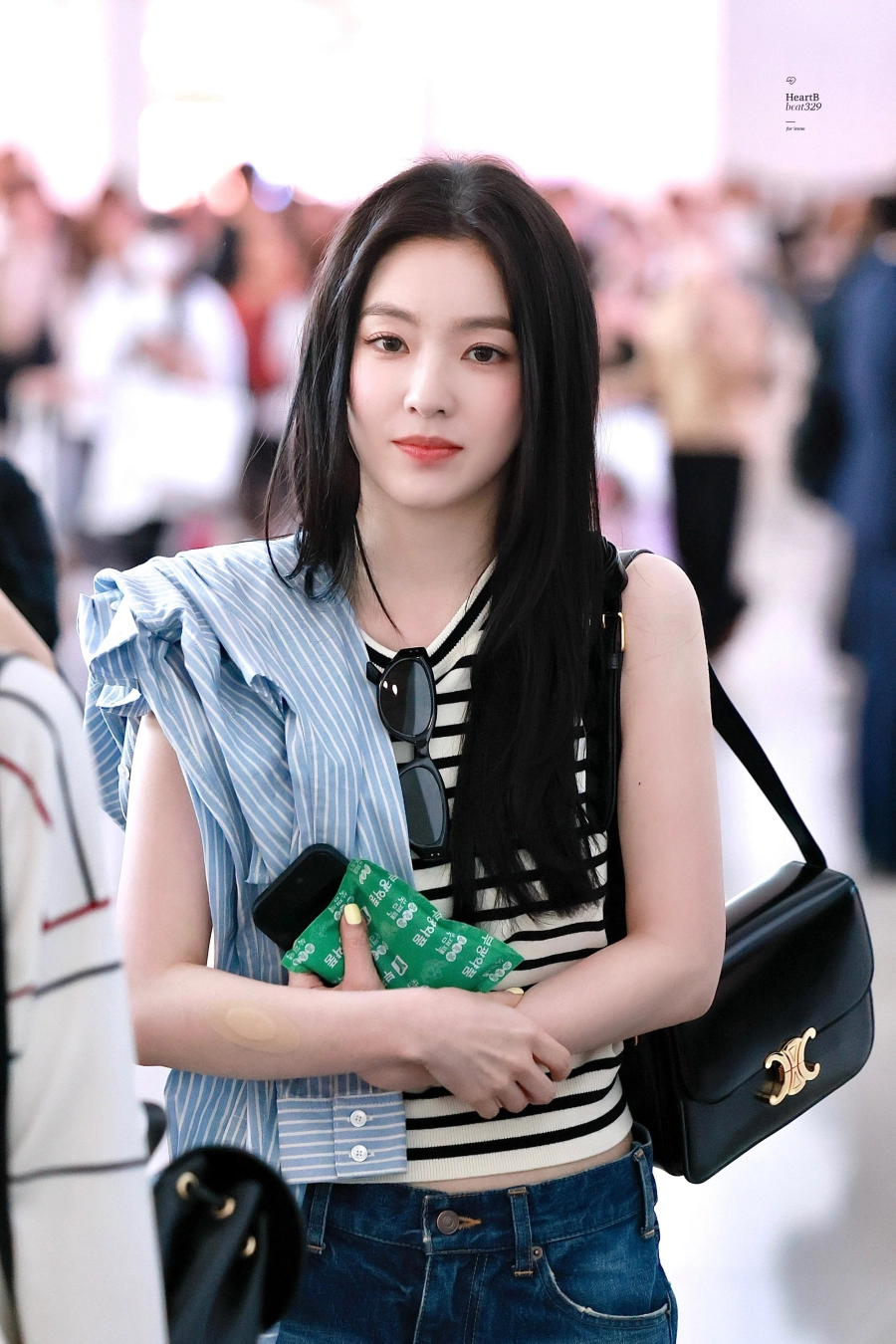 Irene gây lú với ảnh cận mặt nét “ảo như AI”, soi qua cam thường có dìm nổi tường thành nhan sắc?- Ảnh 14. Cận mặt nét ảo như ai của nữ thần irene