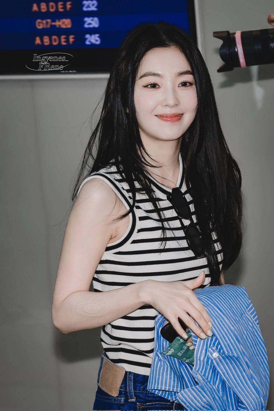 Irene gây lú với ảnh cận mặt nét “ảo như AI”, soi qua cam thường có dìm nổi tường thành nhan sắc?- Ảnh 16. Cận mặt nét ảo như ai của nữ thần irene