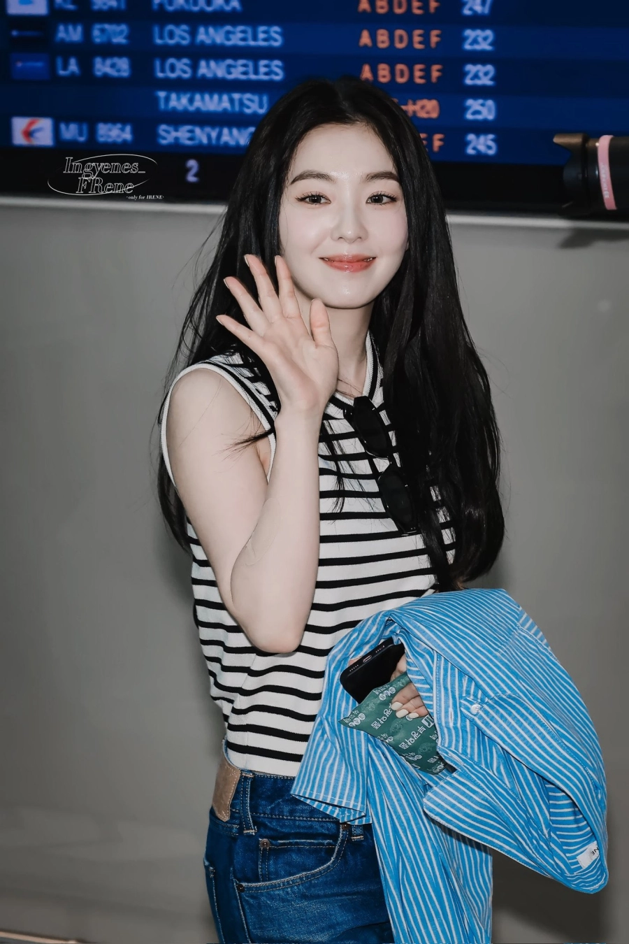 Irene gây lú với ảnh cận mặt nét “ảo như AI”, soi qua cam thường có dìm nổi tường thành nhan sắc?- Ảnh 17. Cận mặt nét ảo như ai của nữ thần irene