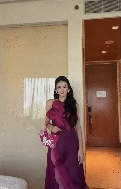 Hoa hậu ý nhi dịu dáng với mẫu áo dài cách điệu hoa 3d
