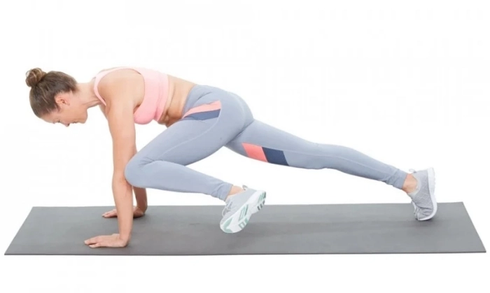 8 biến thể Plank giúp giảm mỡ toàn thân, bụng săn chắc siêu đẹp- Ảnh 2. 8 biến thể plank giúp vóc dáng siêu đẹp