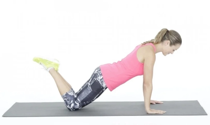 8 biến thể Plank giúp giảm mỡ toàn thân, bụng săn chắc siêu đẹp- Ảnh 9. 8 biến thể plank giúp vóc dáng siêu đẹp