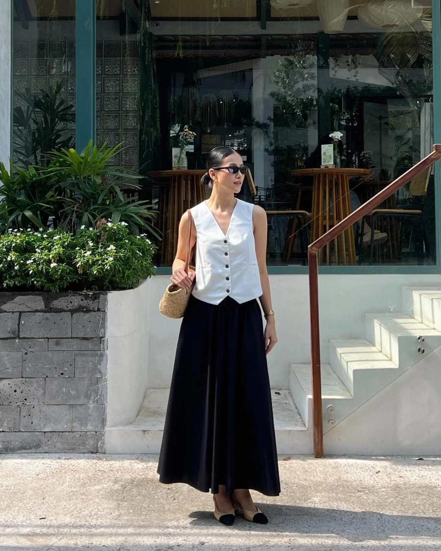 10 outfit tối giản xinh đẹp từ mỹ nhân việt