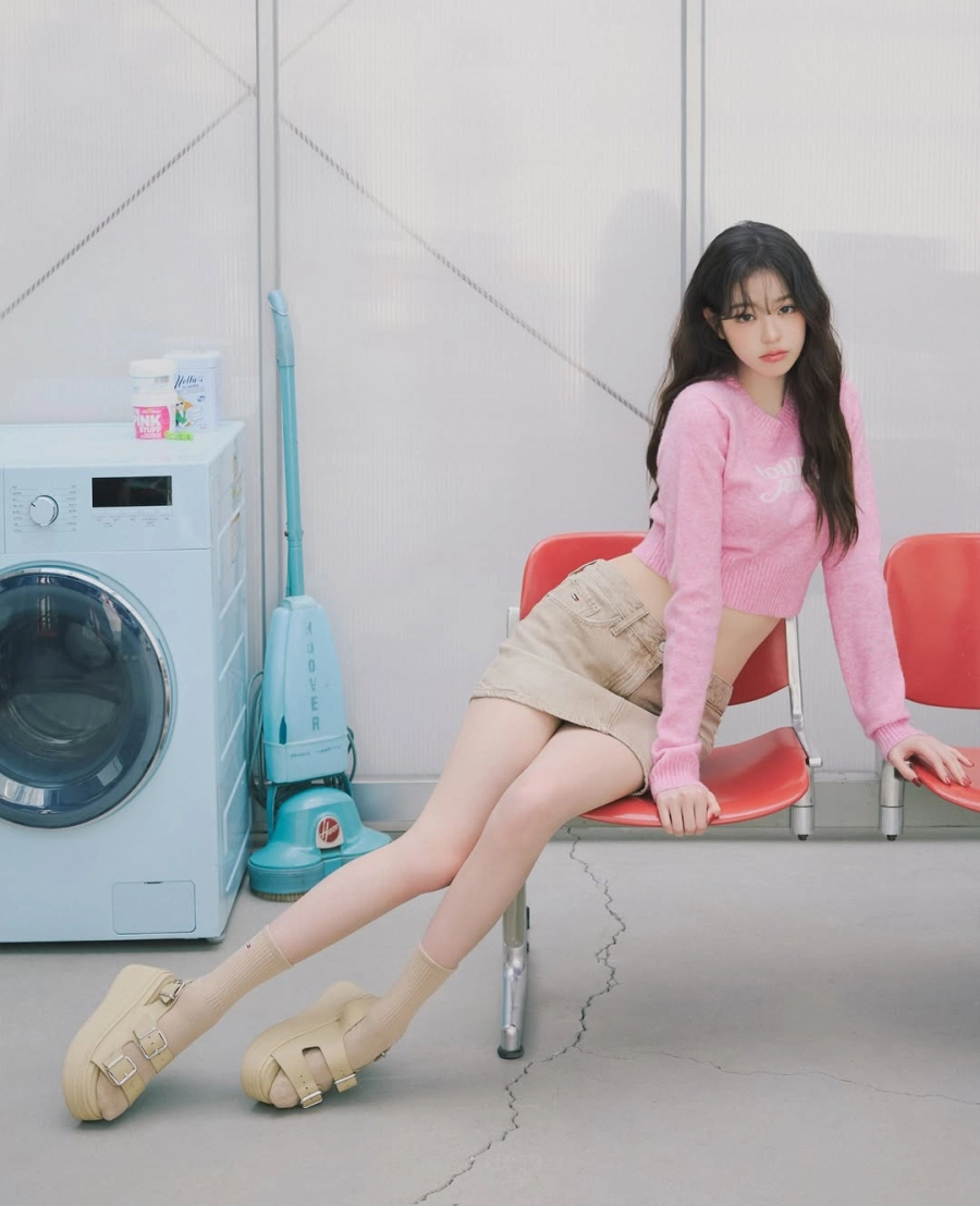 Tỉ lệ cơ thể siêu thực của công chúa kpop