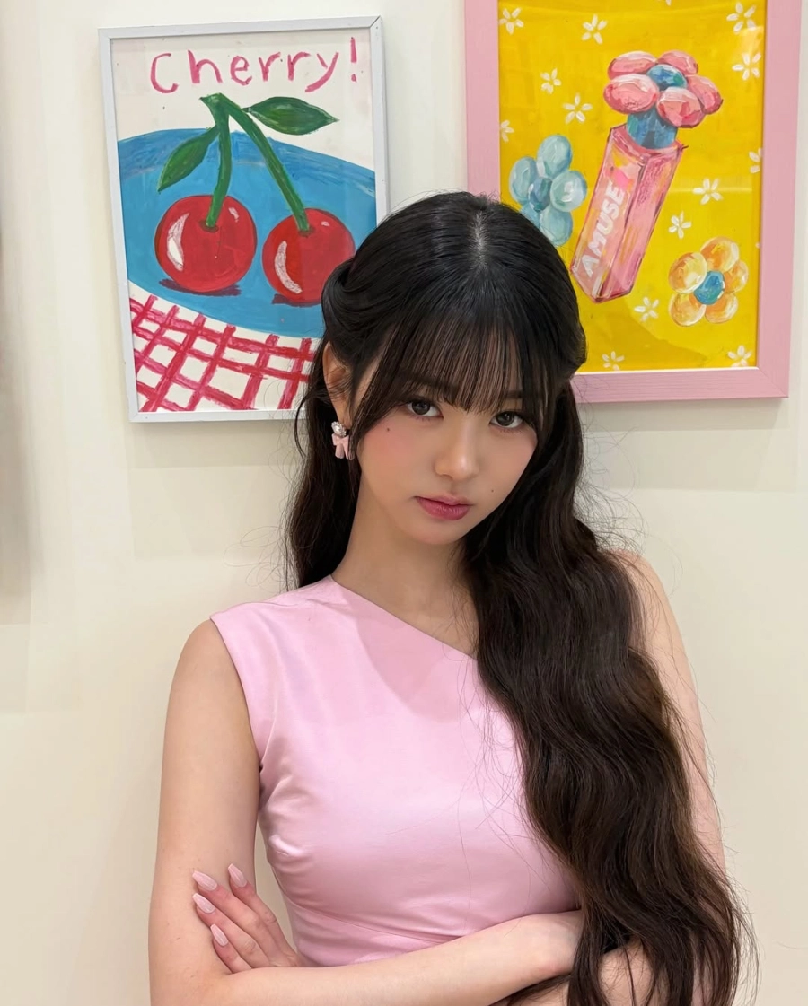 Tỉ lệ cơ thể siêu thực của công chúa kpop