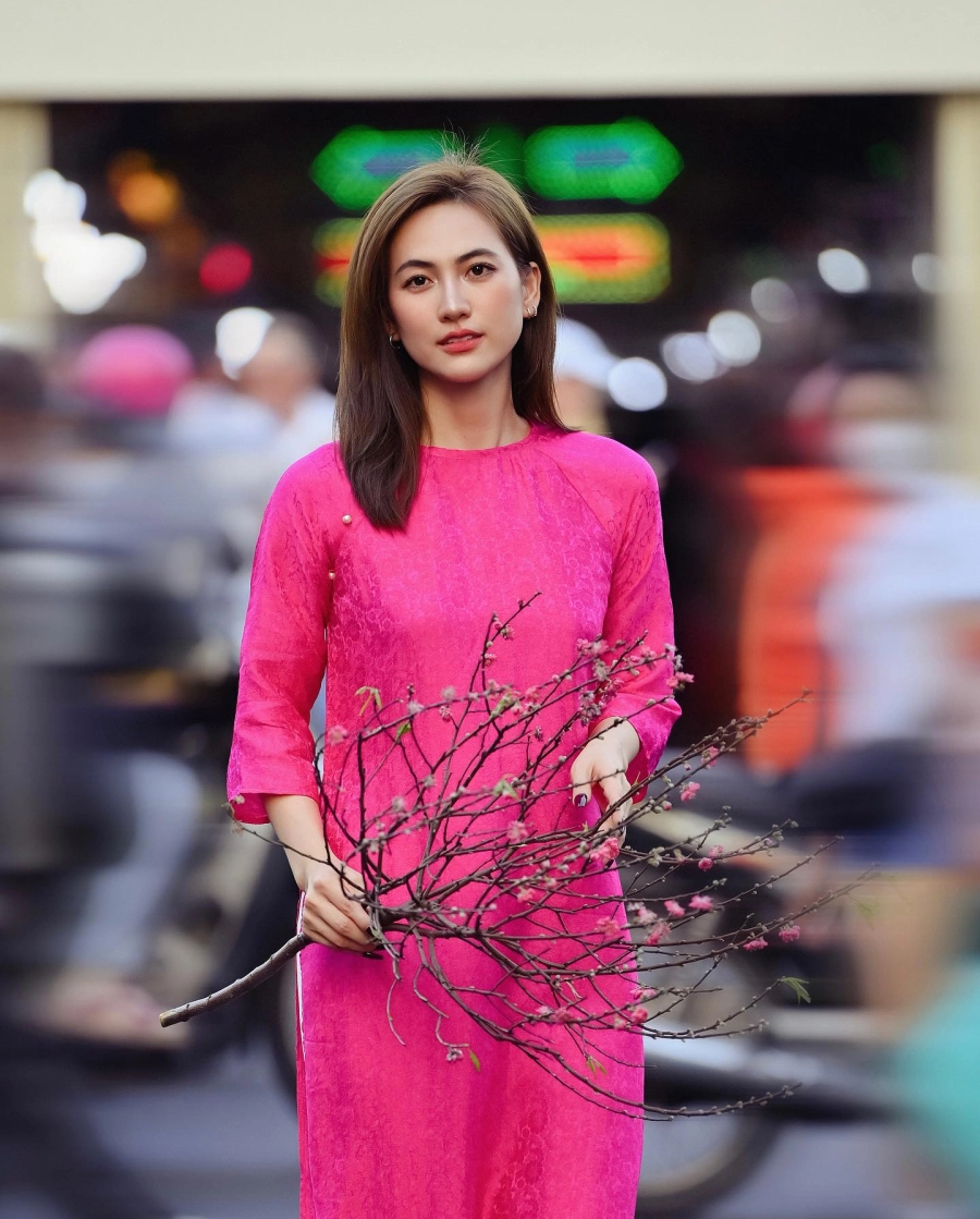 Ảnh mới của Visual phi giới tính của nữ diễn viên trăm tỷ phương anh đào