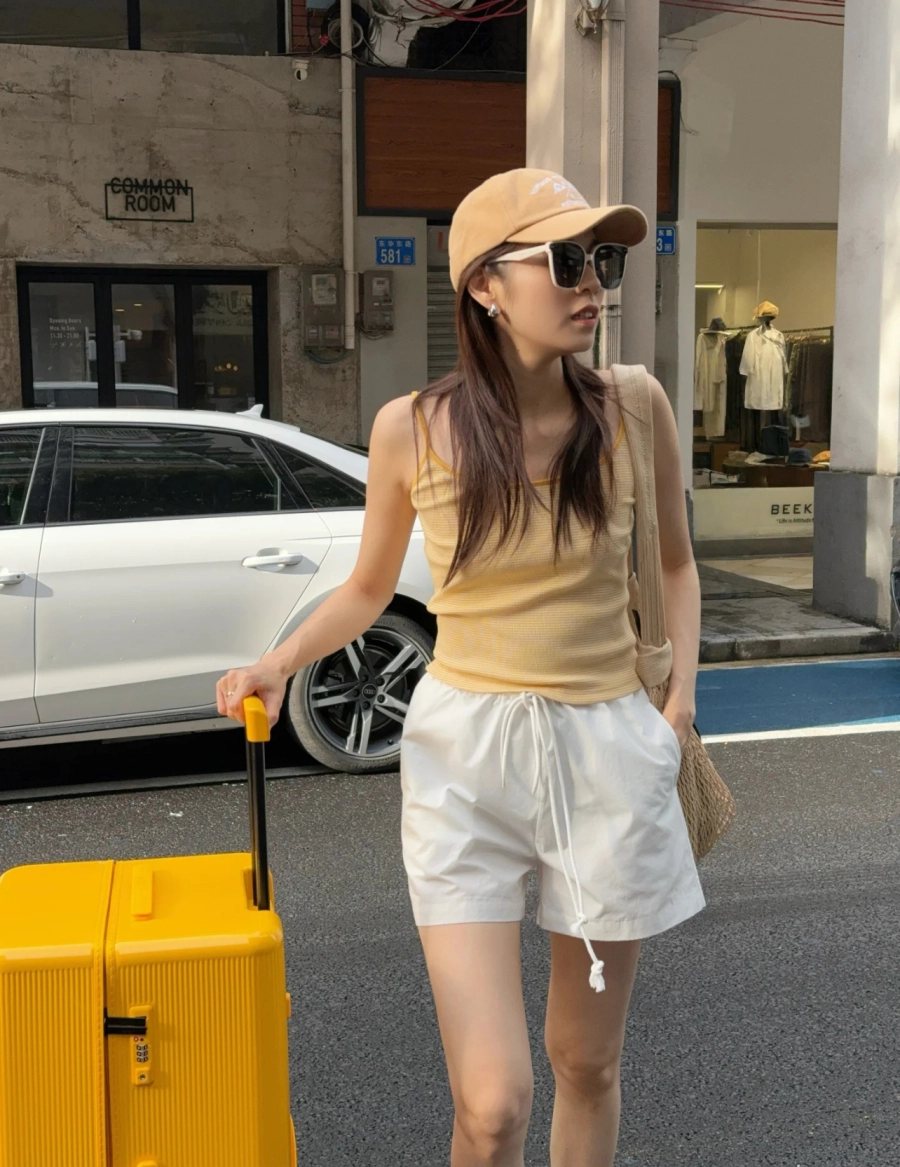Trend diện đồ nhạt như nước lọc phủ sóng mxh