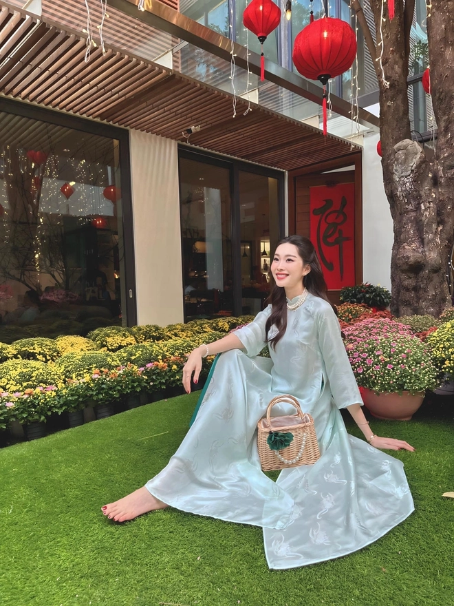 Bst túi hiệu đồ sộ của thần tiên tỷ tỷ đặng thu thảo