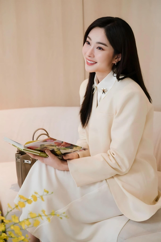 Bst túi hiệu đồ sộ của thần tiên tỷ tỷ đặng thu thảo