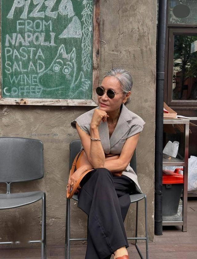 Học bí kíp mặc đẹp từ fashionista 70