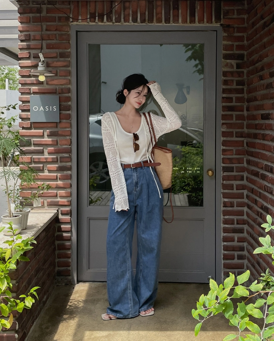 Áo trắng và quần jeans xanh nàng đã thử 