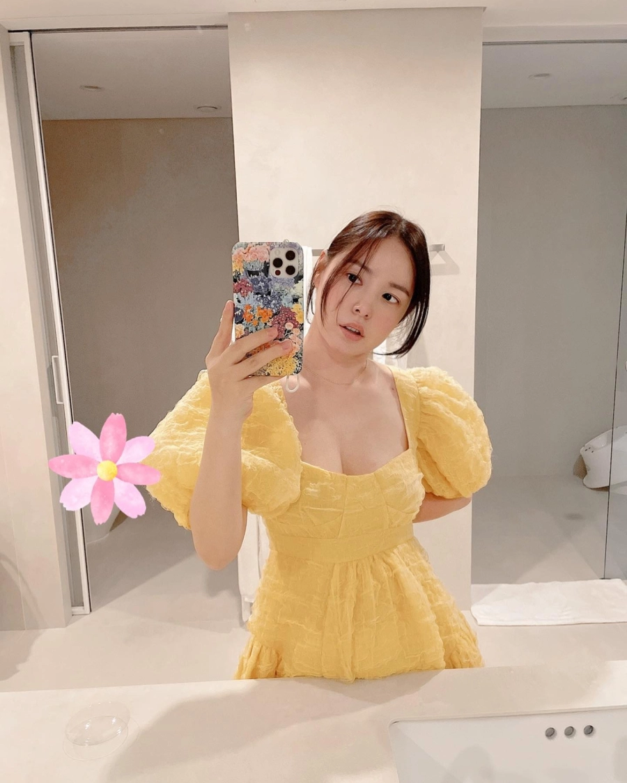 Min hyo rin phân trần về phàn nàn vóc dáng